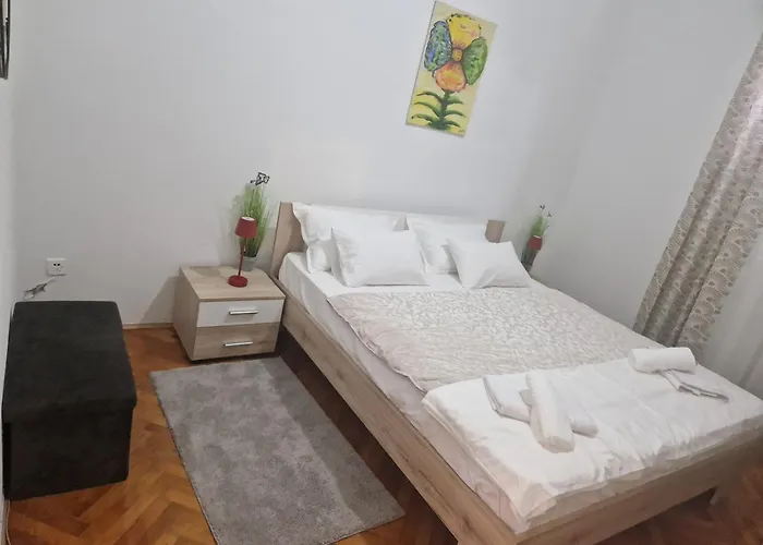 Homestay Deluxe Splatin Split